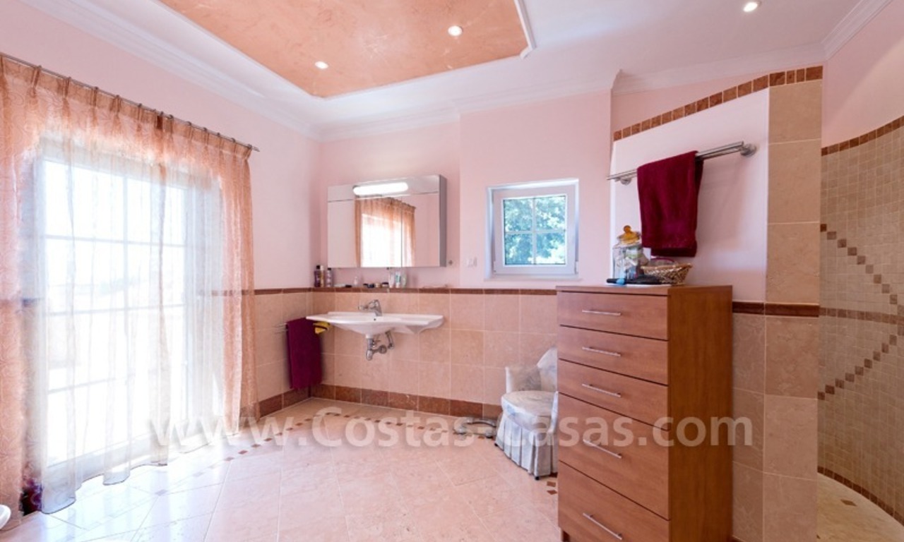 Luxury villa for sale in Marbella east 21