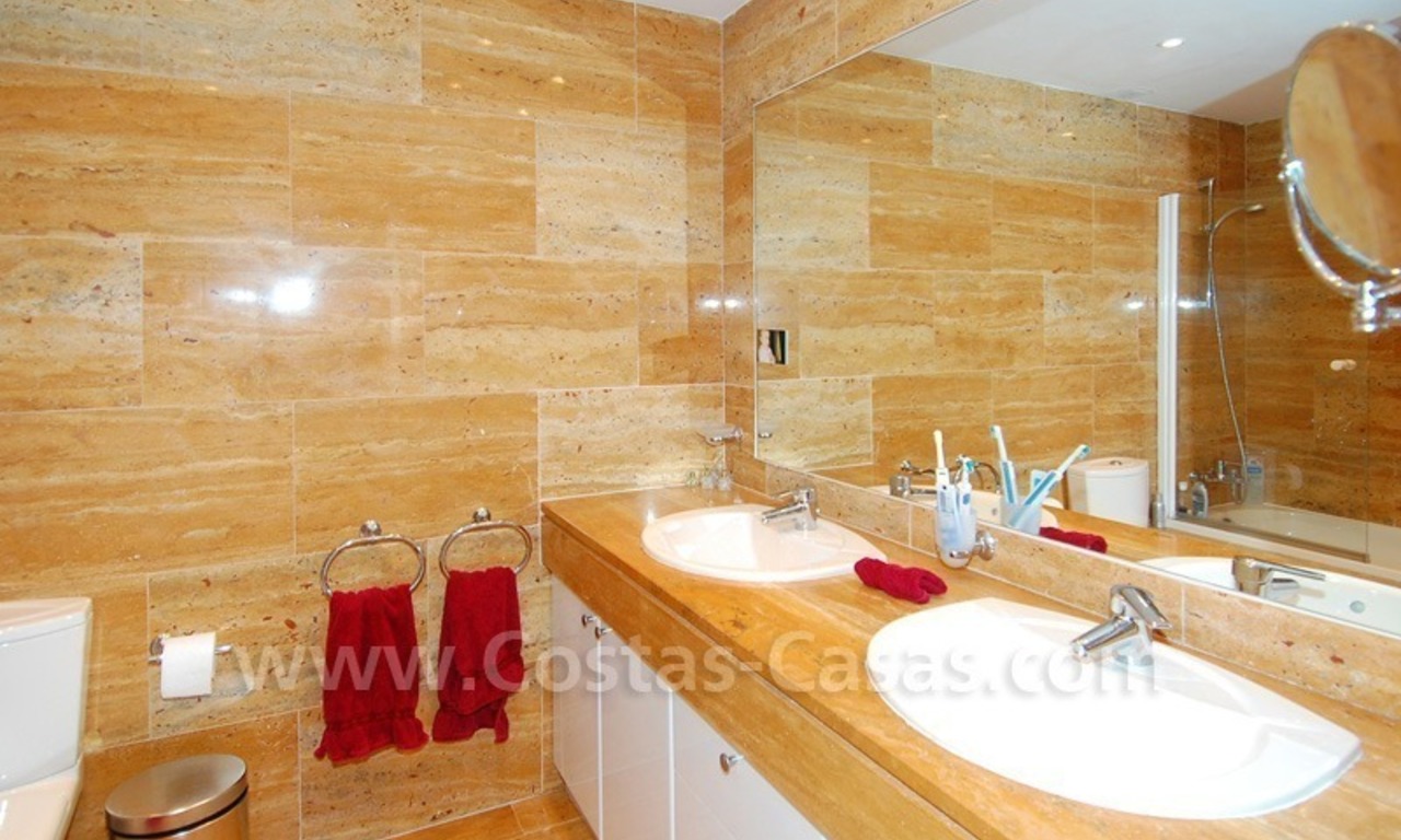 Spacious luxury ground floor apartment for sale in Nueva Andalucía very near to Puerto Banús in Marbella 7