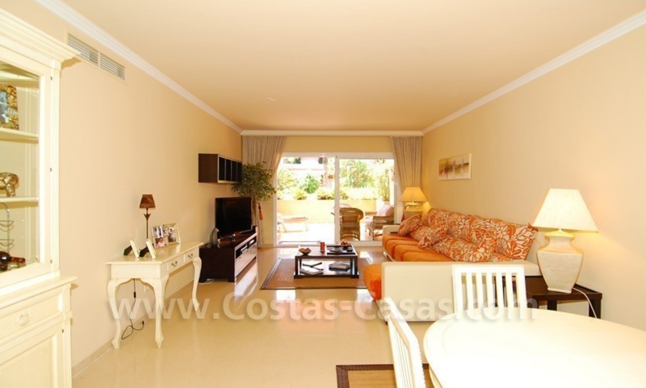 Spacious luxury ground floor apartment for sale in Nueva Andalucía very near to Puerto Banús in Marbella 3