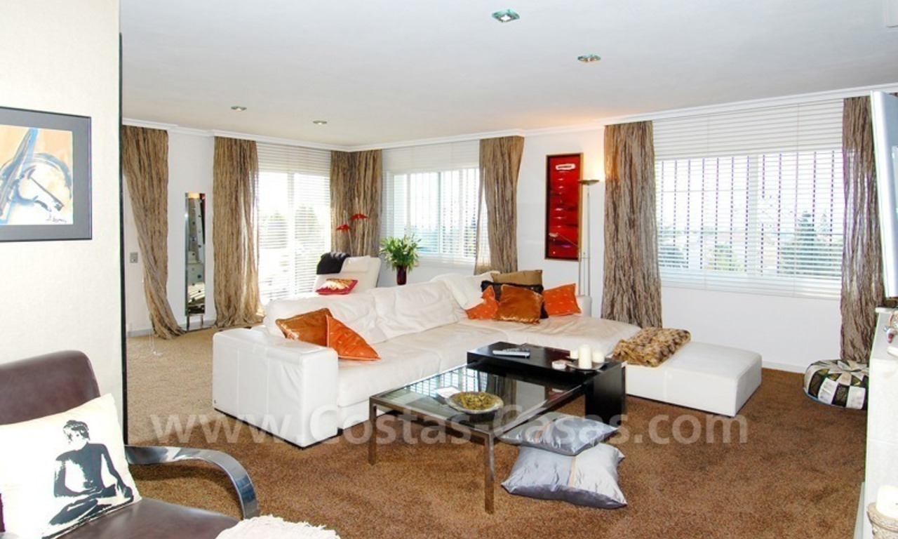 Cozy penthouse to buy in Nueva Andalucía – Marbella 13