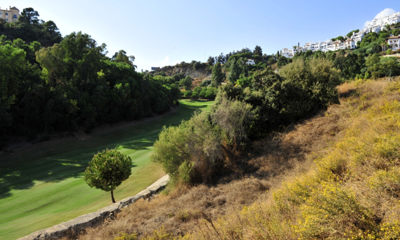 Frontline golf plot for sale in La Quinta Golf Resort at Marbella - Benahavis 7