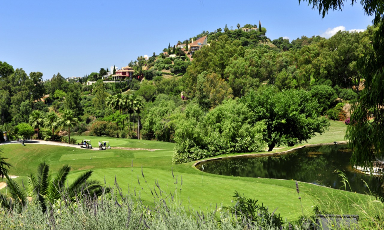 Frontline golf plot for sale in La Quinta Golf Resort at Marbella - Benahavis 9