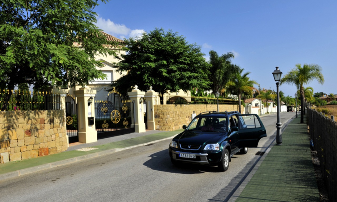 Frontline golf plot for sale in La Quinta Golf Resort at Marbella - Benahavis 3