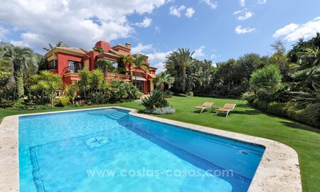 Luxury villa for sale in a gated community on the Golden Mile, Marbella 30451