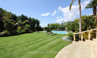 Luxury villa for sale in a gated community on the Golden Mile, Marbella 30452 