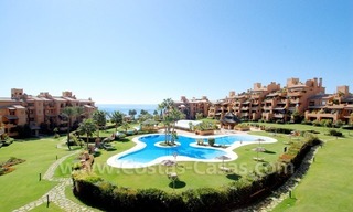 Luxury apartment for sale in a beachfront complex on the New Golden Mile in the area between Marbella and Estepona 1