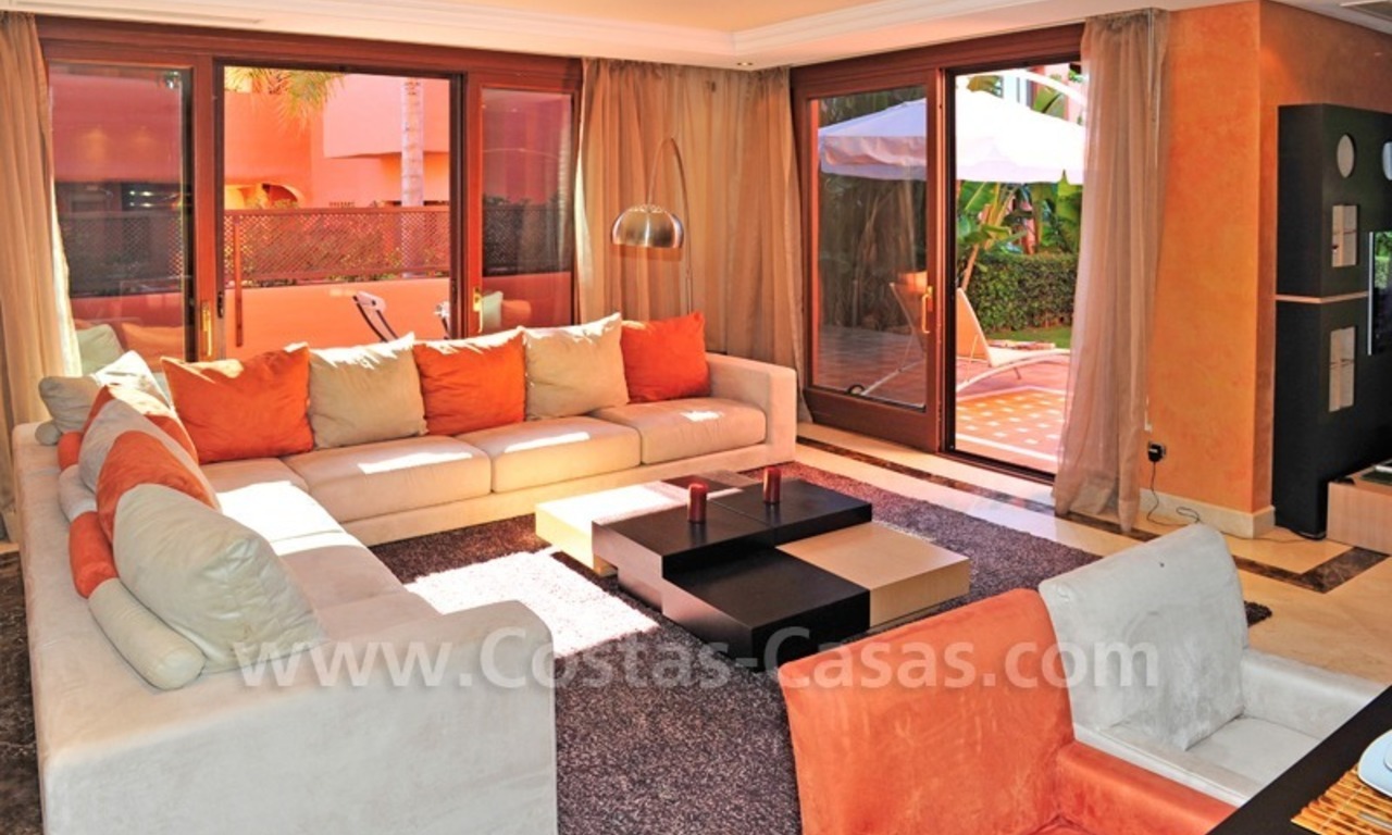 Luxury apartment for sale in an exclusive beachfront complex between Marbella and Estepona centre 13