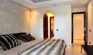 Luxury apartment for sale in an exclusive beachfront complex between Marbella and Estepona centre 20