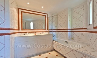 Cozy rustic styled villa to buy in the area of Marbella - Benahavis 12