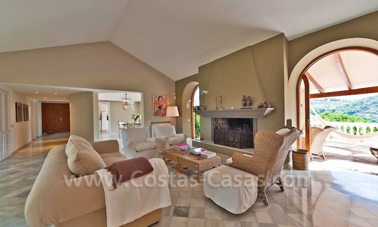 Cozy rustic styled villa to buy in the area of Marbella - Benahavis 4