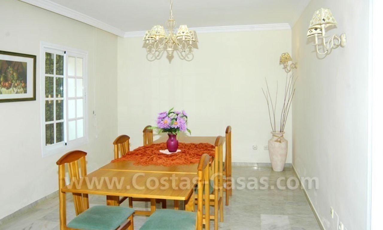 Bargain Andalusian style detached villa to buy in West Marbella 15