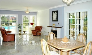 Bargain Andalusian style detached villa to buy in West Marbella 13
