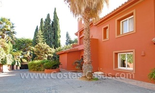 Villa on a large plot for sale on the Golden Mile in Marbella 10