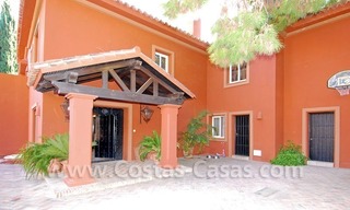 Villa on a large plot for sale on the Golden Mile in Marbella 11