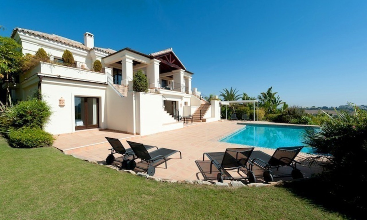 Luxury villa for sale in Marbella - Benahavis 1