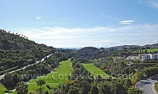 Bargain penthouse apartment for sale in a gated first line golf complex, Marbella – Benahavis 0