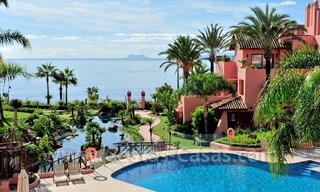 Bargain luxury penthouse apartment for sale, exclusive beachfront complex, New Golden Mile, Marbella - Estepona 0
