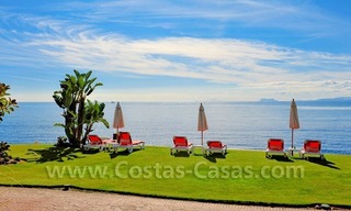 Bargain luxury penthouse apartment for sale, exclusive beachfront complex, New Golden Mile, Marbella - Estepona 9