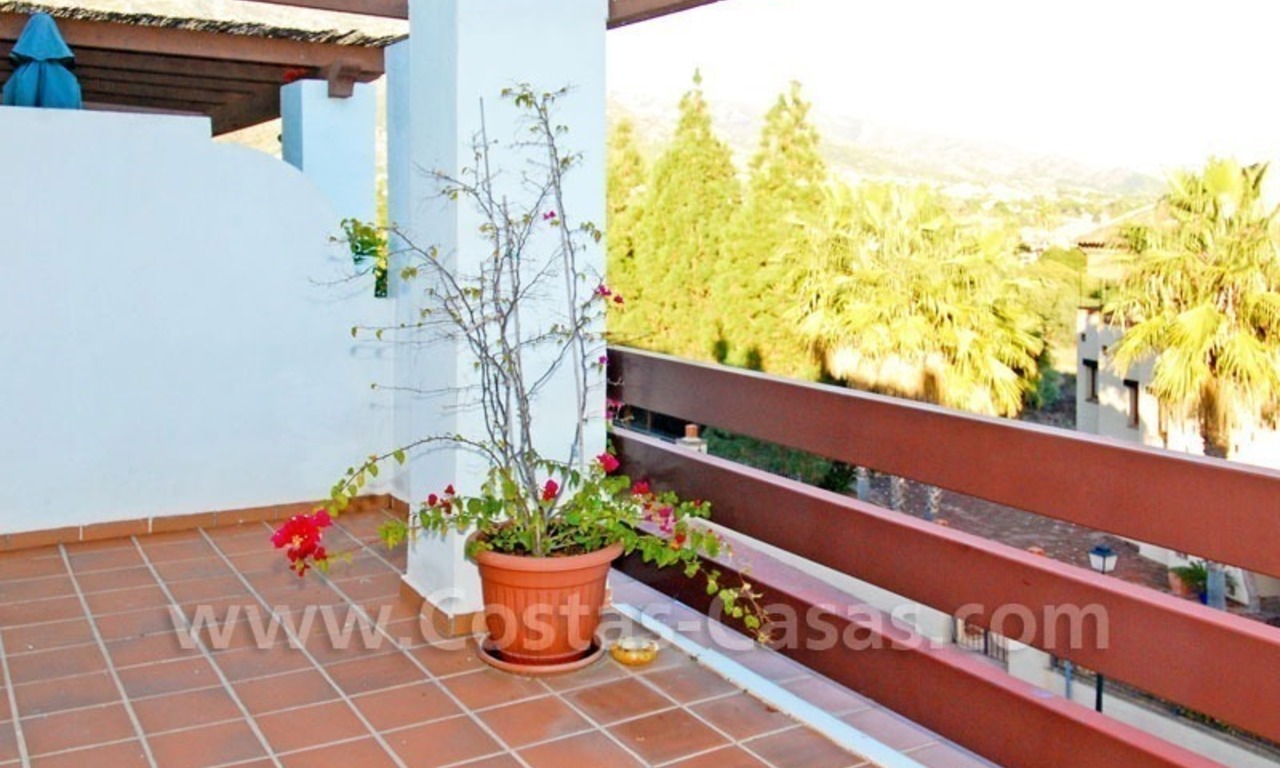Bargain spacious duplex penthouse for sale on the Golden Mile in Marbella 4