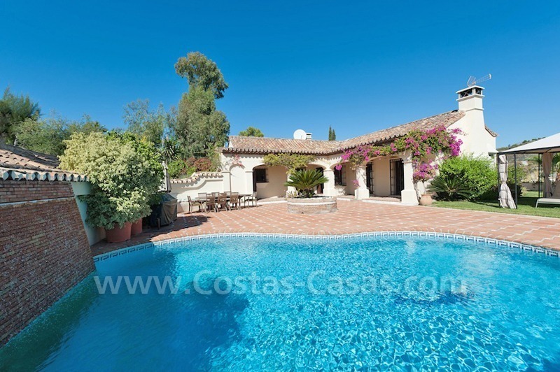 Luxury villa for sale in an exclusive gated golf community in Marbella – Benahavis