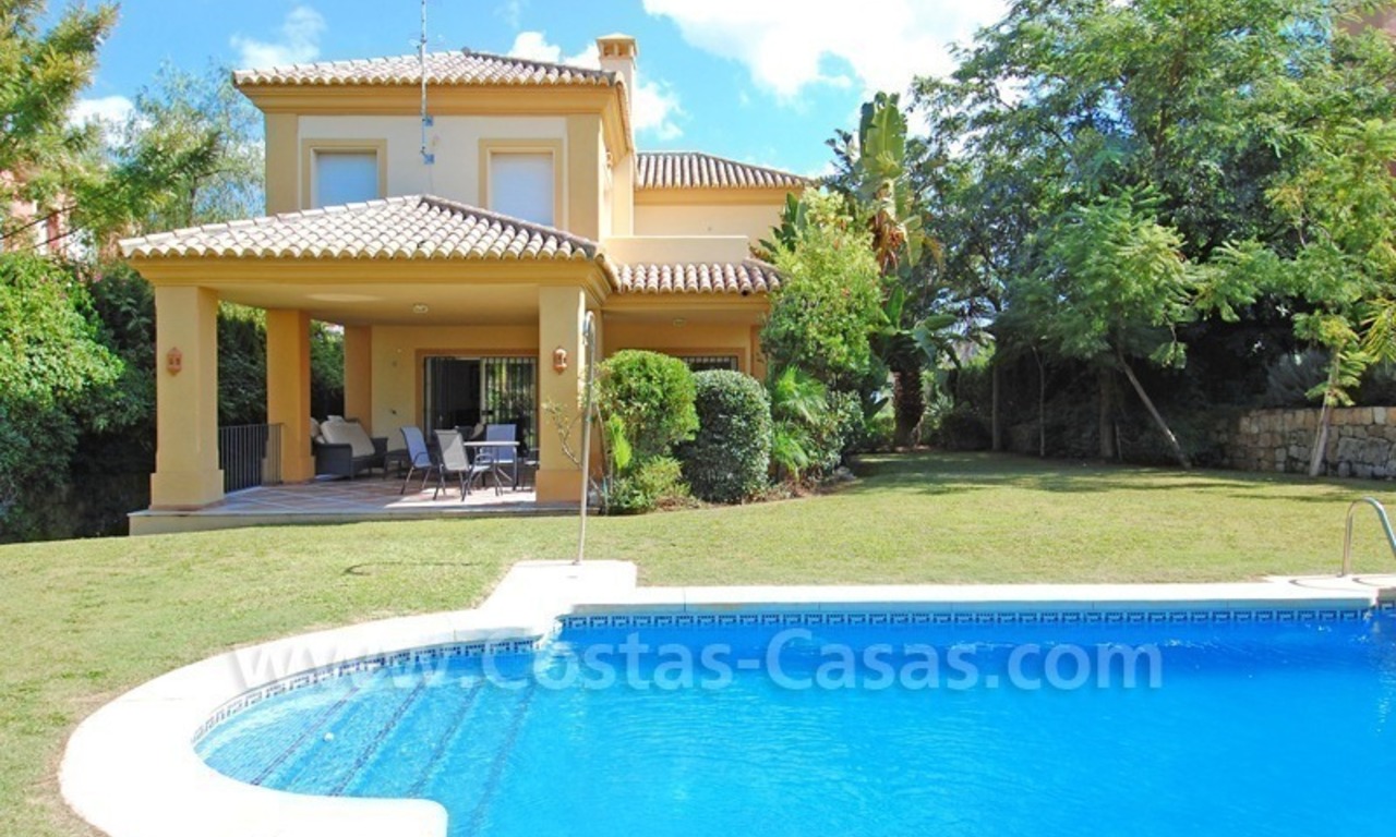 Cozy andalusian villa to buy in Nueva Andalucía - Marbella 0