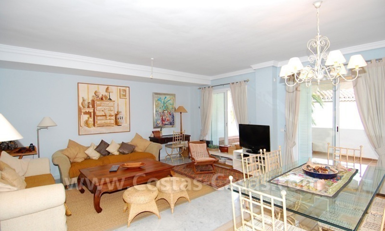 Beachfront townhouse for sale in Marbella 4
