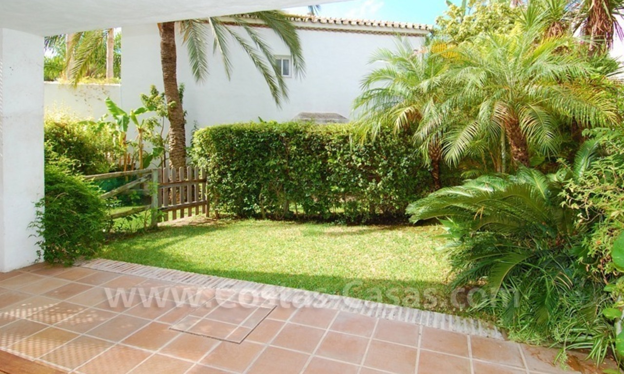 Beachfront townhouse for sale in Marbella 1