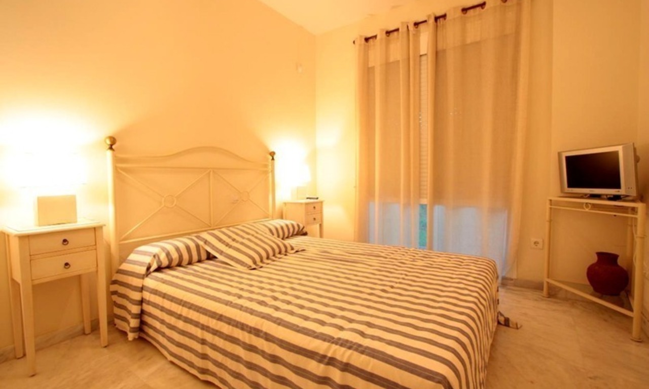 Beachside spacious 4 bedroom garden apartment for sale in Marbella east 9