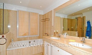 Spacious luxury apartment for sale in Nueva Andalucia, Marbella 10