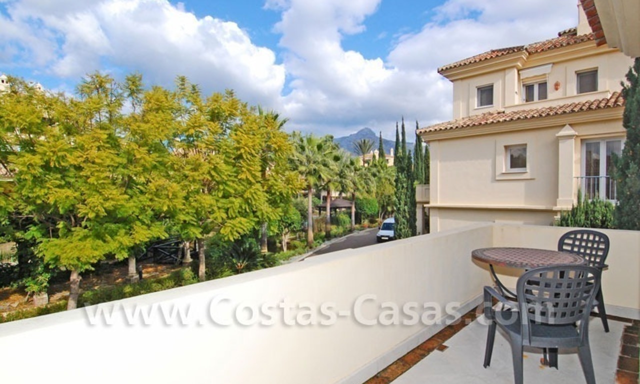 Spacious luxury apartment for sale in Nueva Andalucia, Marbella 2