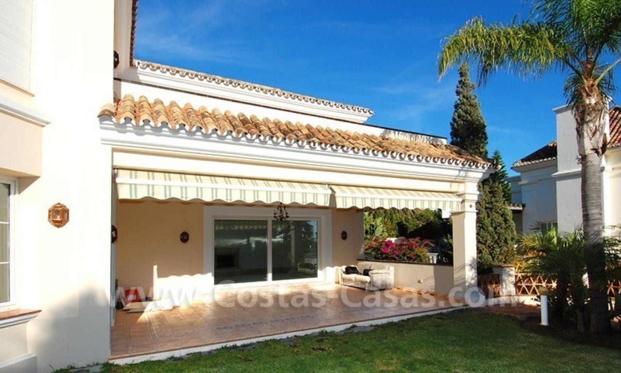 Spanish style beachside villa for sale in Eastern Marbella 6