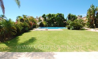 Spanish style beachside villa for sale in Eastern Marbella 3