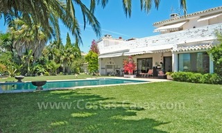 Frontline golf villa for sale in Marbella 4