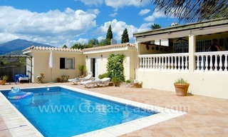 Bargain renovated detached villa for sale in Marbella 4