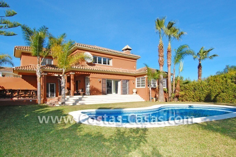 Bargain andalusian styled villa nearby the beach for sale in Marbella