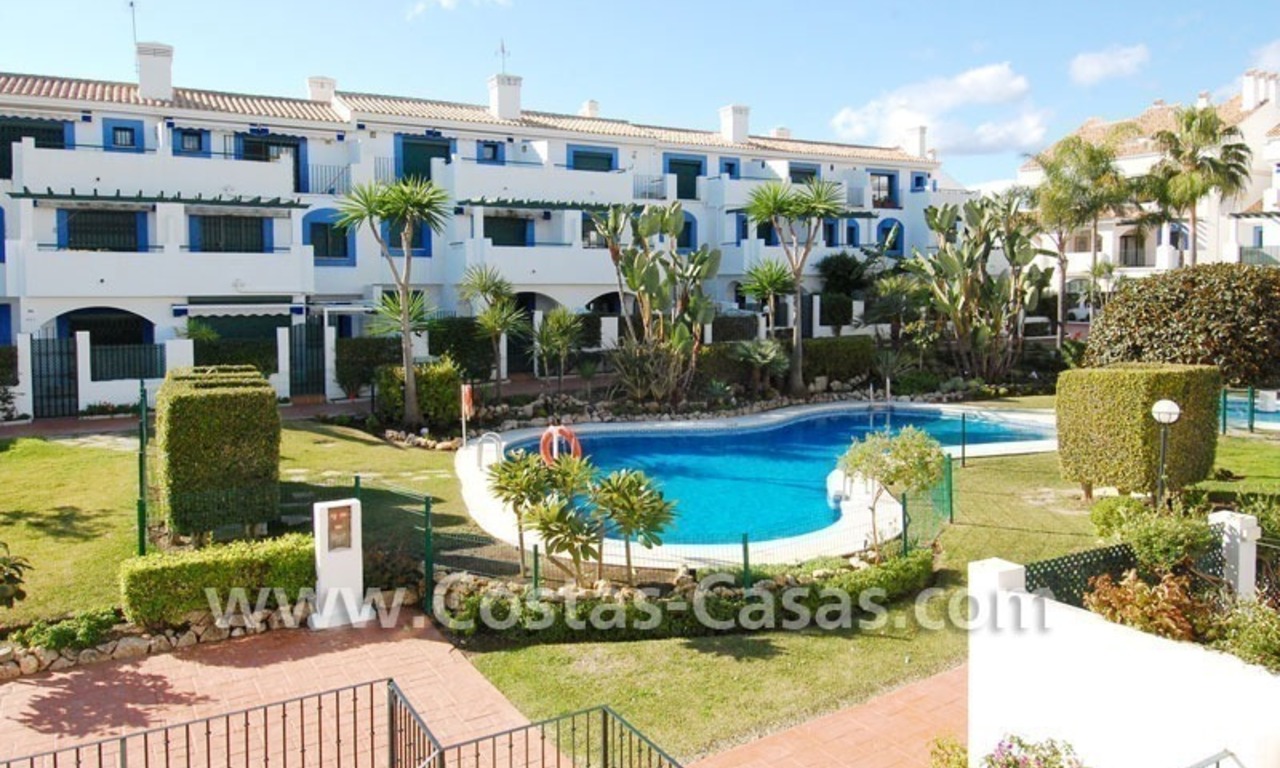 Bargain! Apartment to buy on beach side complex in Marbella 2