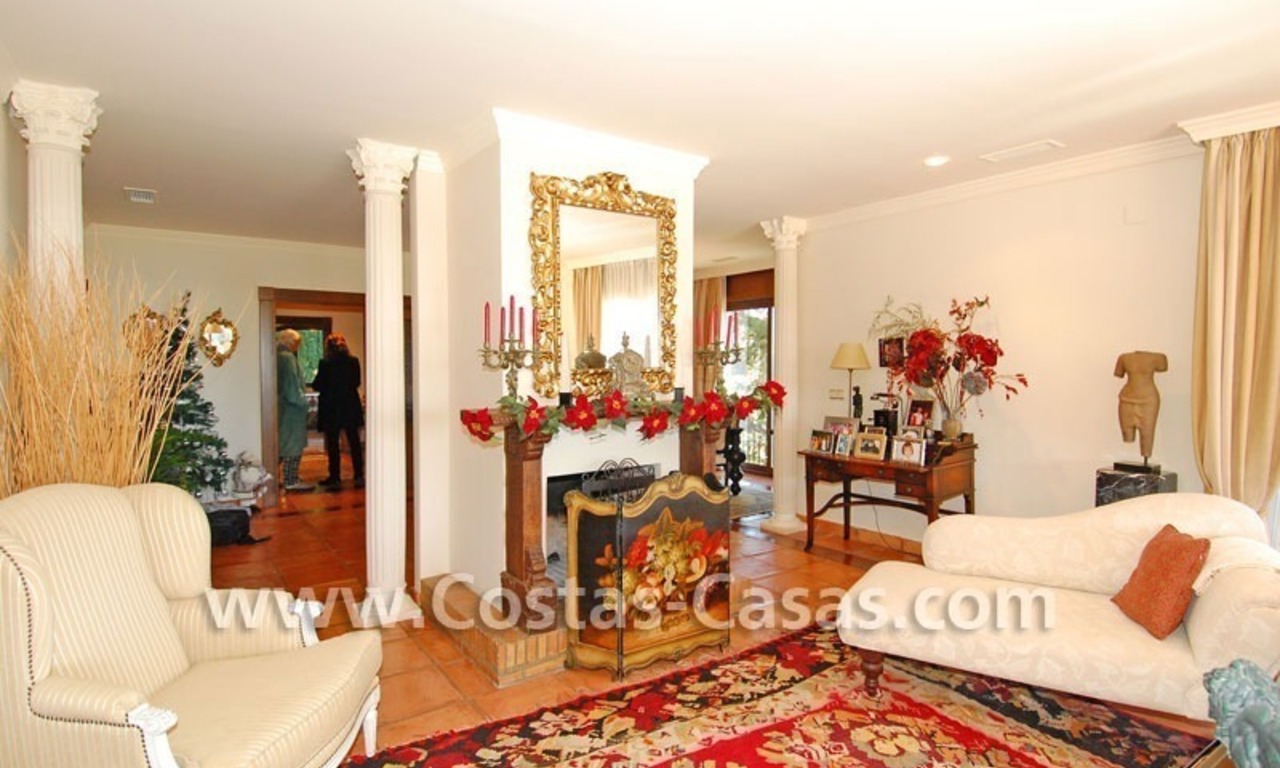 Andalusian style detached villa to buy in a golf resort, New Golden Mile - Marbella - Benahavis - Estepona 5