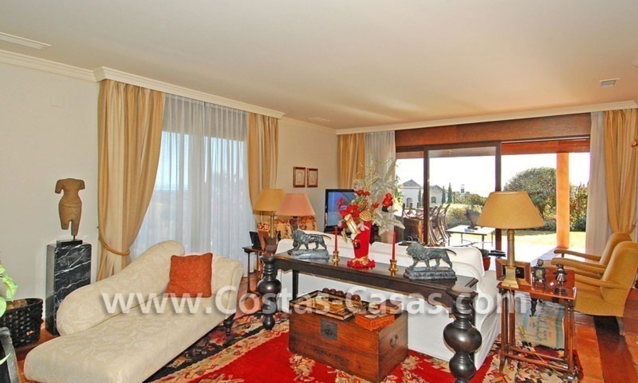 Andalusian style detached villa to buy in a golf resort, New Golden Mile - Marbella - Benahavis - Estepona 7