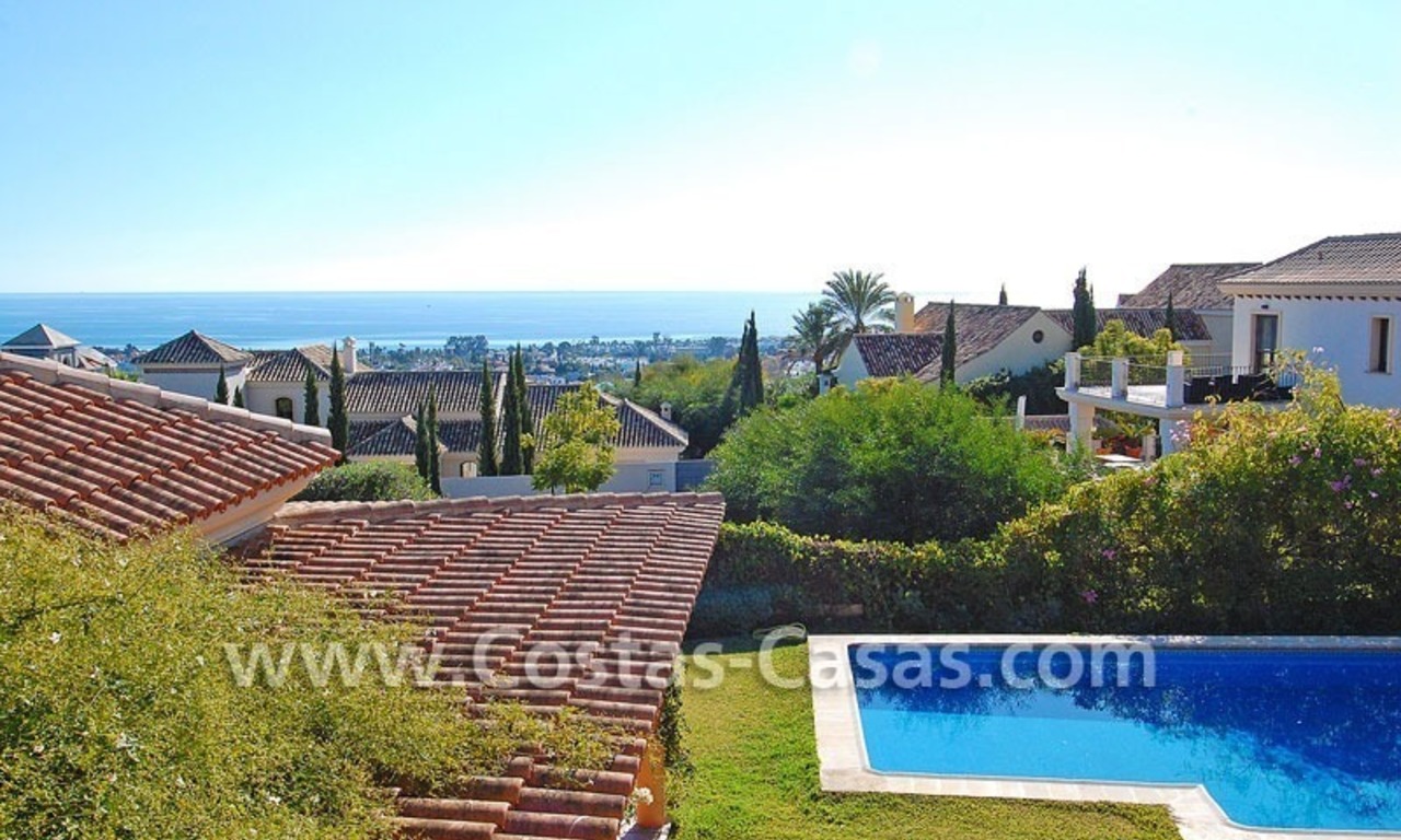 Andalusian style detached villa to buy in a golf resort, New Golden Mile - Marbella - Benahavis - Estepona 1