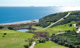 Bargain Luxury frontline golf and first line beach apartments for sale at the Costa del Sol 5