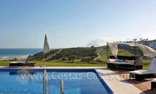 Bargain Luxury frontline golf and first line beach apartments for sale at the Costa del Sol 26