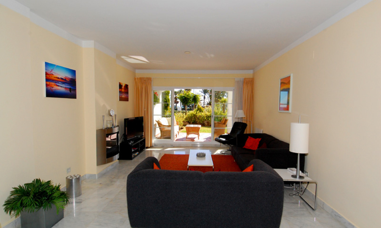 Cozy ground-floor apartment for sale on beachfront complex in Marbella 2