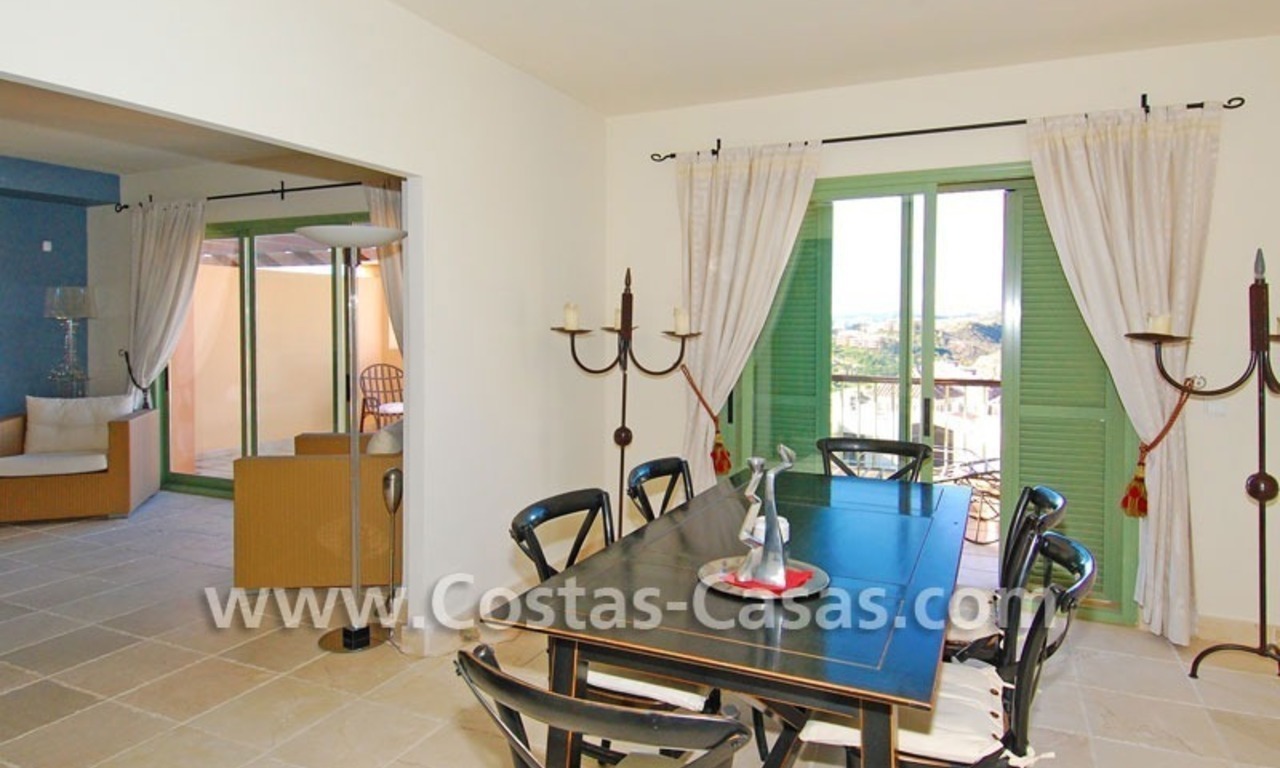 Luxury golf penthouse apartment for sale in a golf resort, Benahavis - Marbella 12