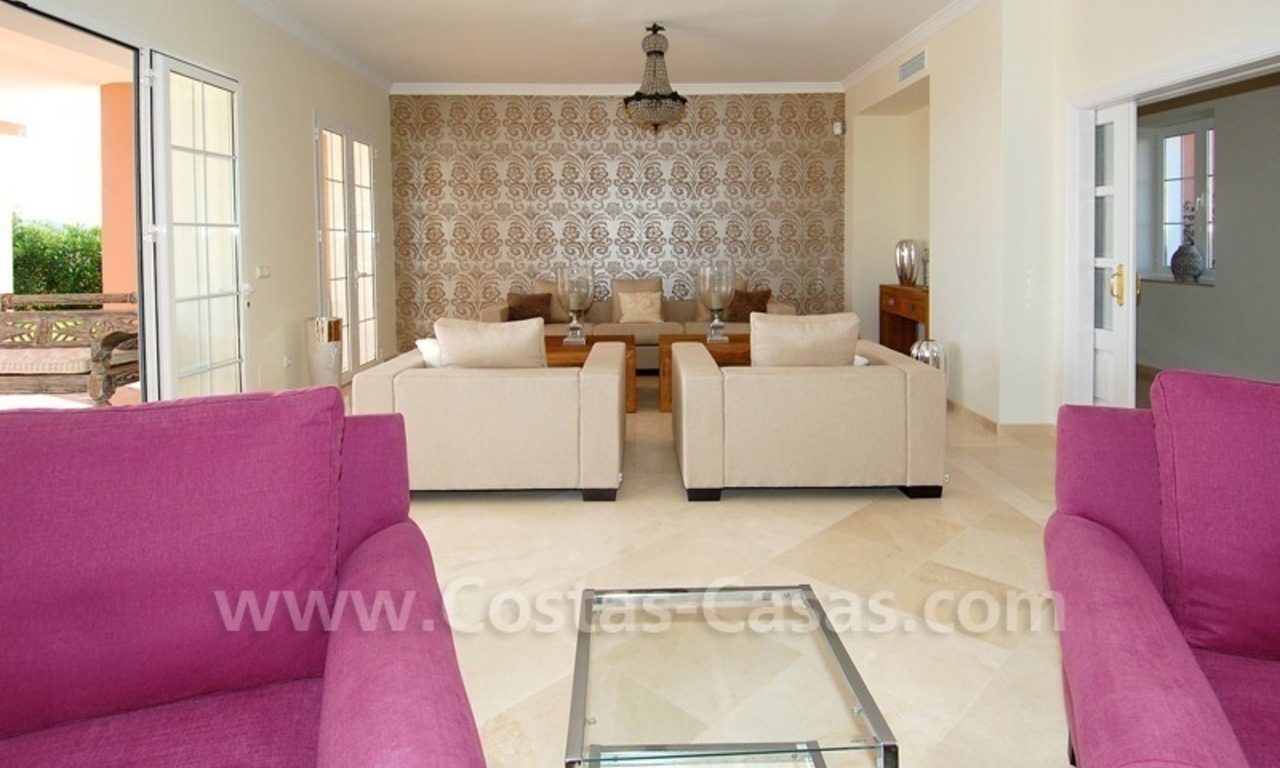 New villa for sale in gated community - Marbella - Benahavis 13