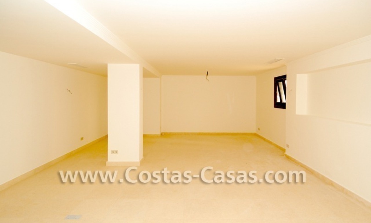 Cozy luxury villa to buy in a gated resort, Benahavis – Estepona - Marbella 18