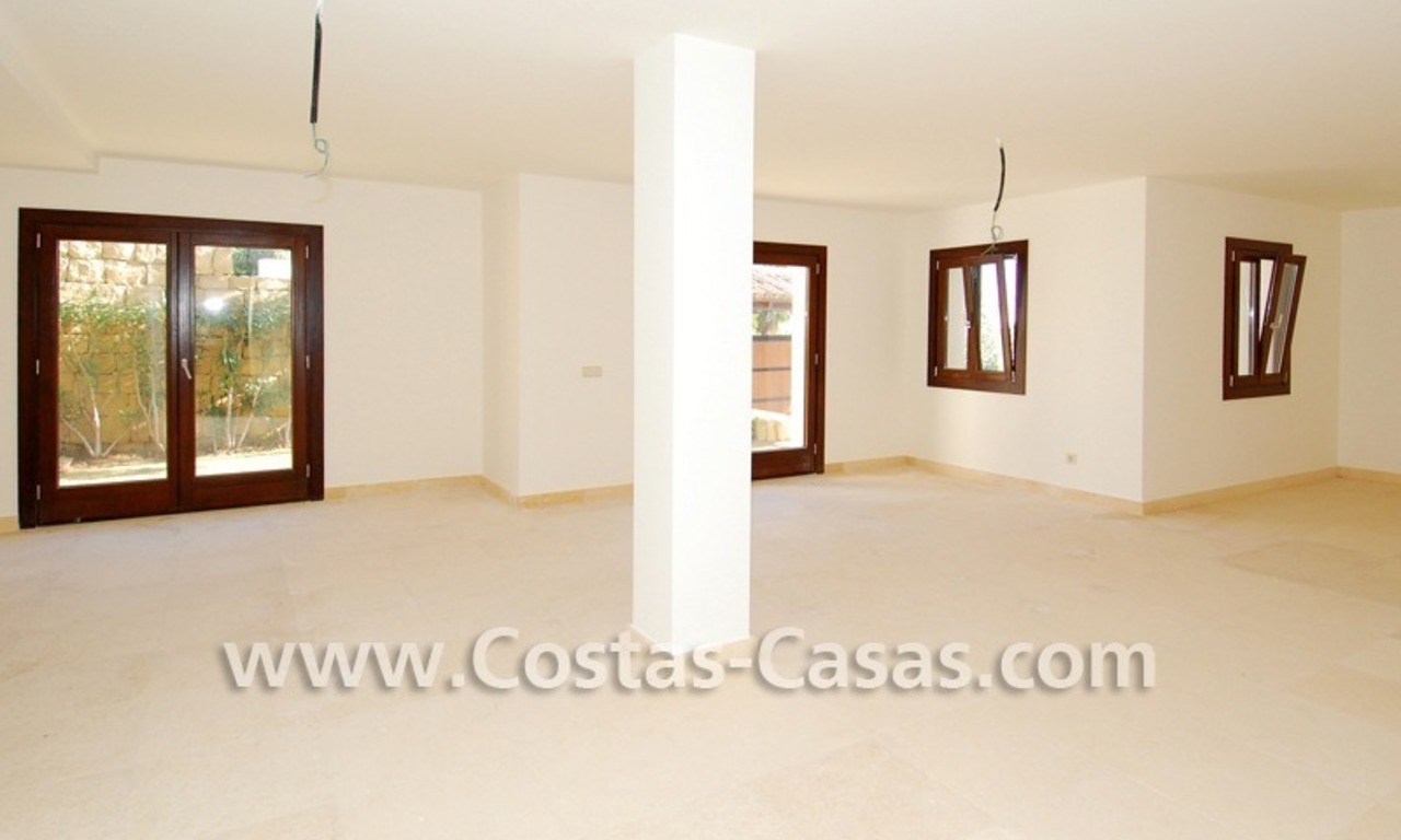 Cozy luxury villa to buy in a gated resort, Benahavis – Estepona - Marbella 19