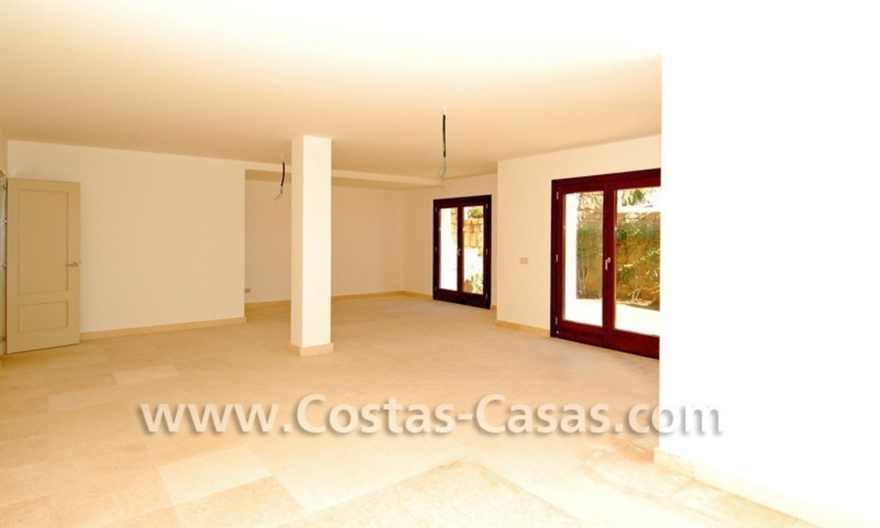 Cozy luxury villa to buy in a gated resort, Benahavis – Estepona - Marbella 20