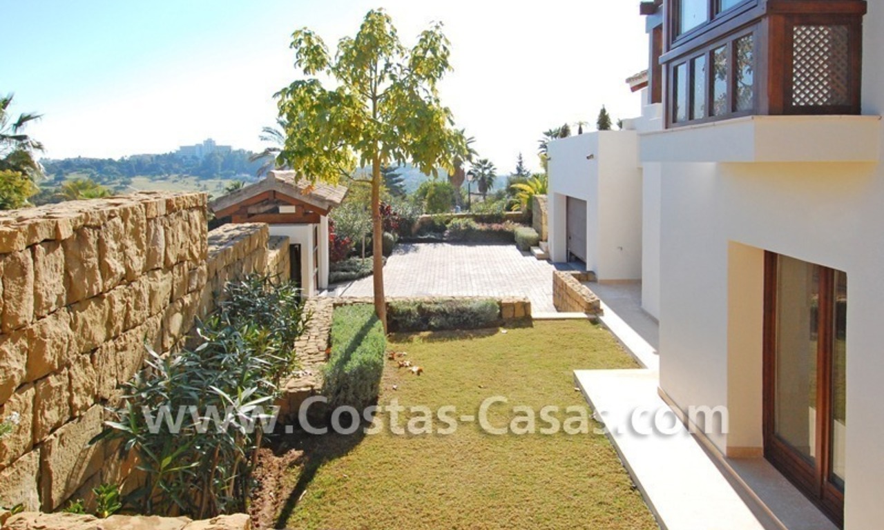 Cozy luxury villa to buy in a gated resort, Benahavis – Estepona - Marbella 4