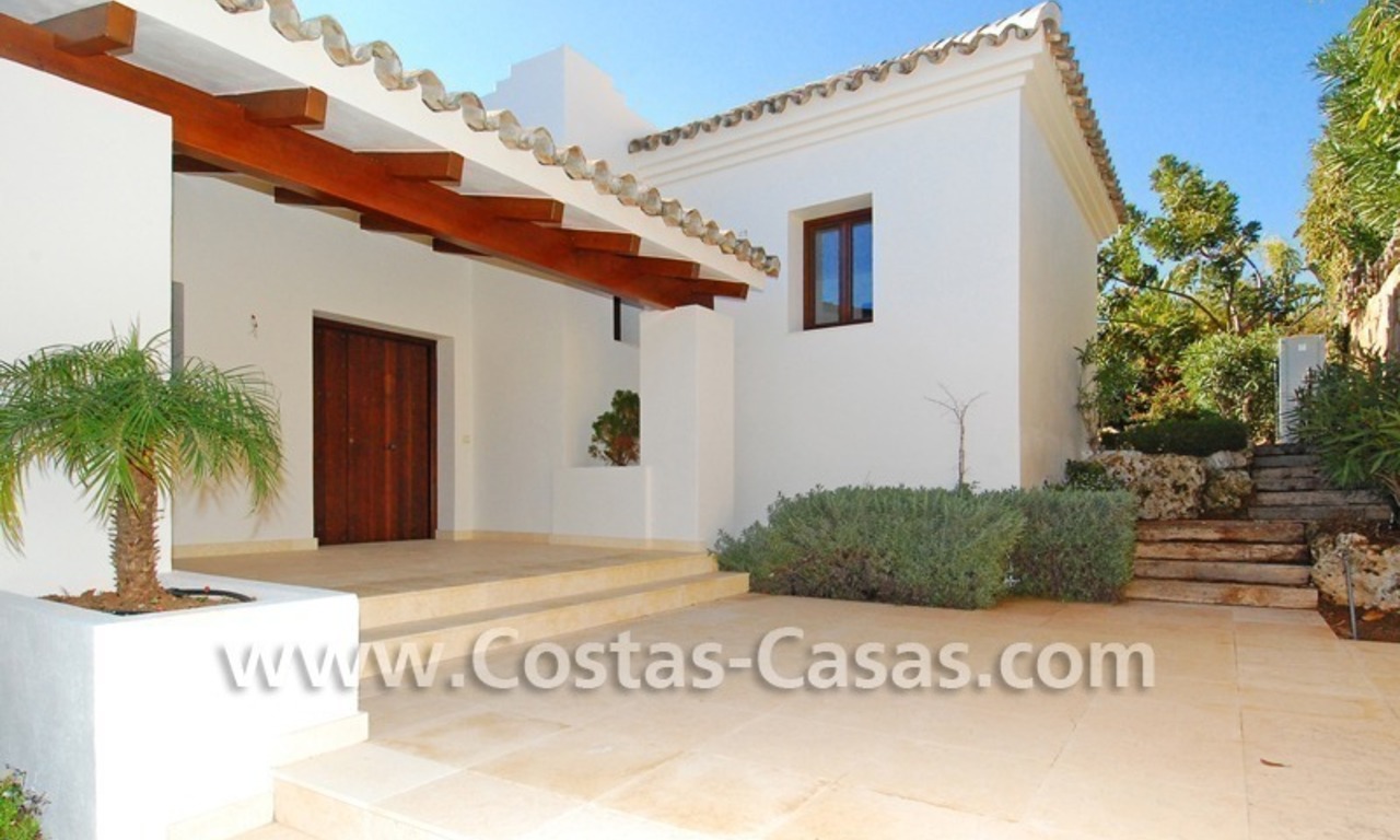 Cozy luxury villa to buy in a gated resort, Benahavis – Estepona - Marbella 5