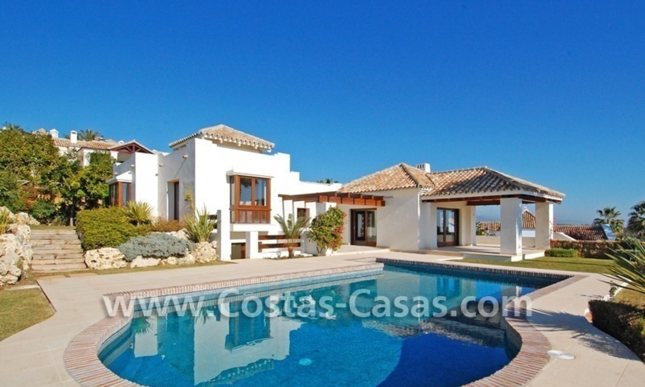 Cozy luxury villa to buy in a gated resort, Benahavis – Estepona - Marbella 0